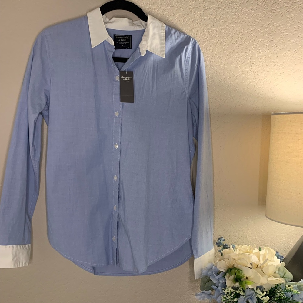 ABERCROMBIE & FITCH Blue and White Collared Shirt
